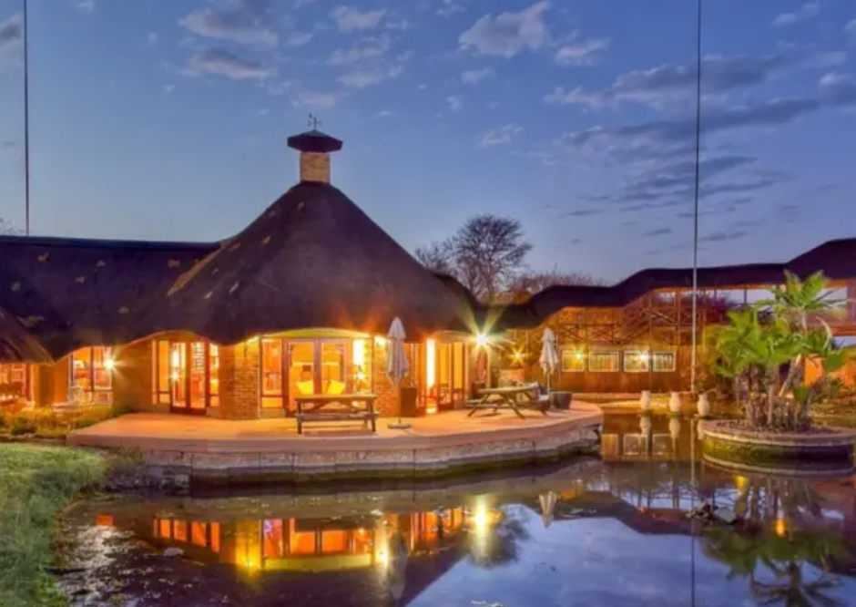 Ditholo Lodge